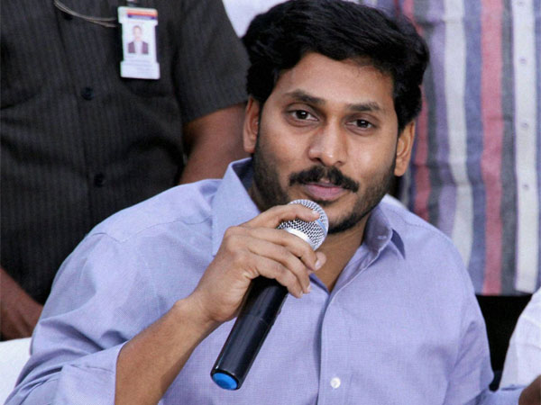 పాత ప్రభుత్వాల హామీలు గౌరవించడం లేదు..