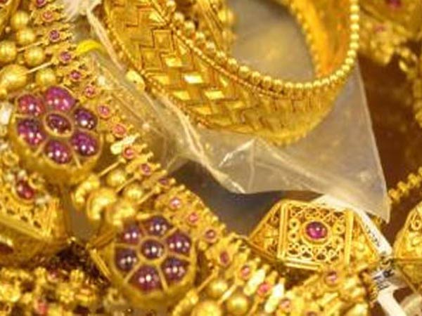 877 హాల్ మార్క్ కేంద్రాలు